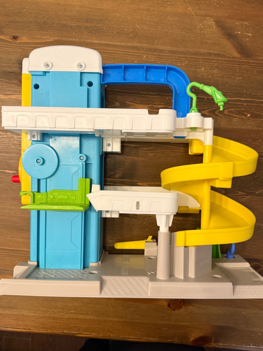 Fisher Price Little People Helpful Neighbors Garage Playset - *Playset Only* - Picture 2 of 4
